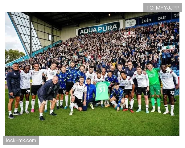 德比郡英甲强势回暖,冲击次级联赛新高表现抢眼 德比郡英甲强势回暖,冲击次级联赛新高表现抢眼